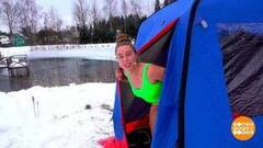 Из баньки — в прорубь! Доброе утро. Фрагмент