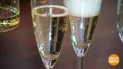 Откупорим шампанского бутылку и…  Доброе утро. Фрагмент 