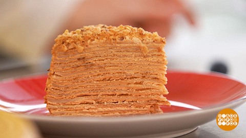 Блинный торт «Медовик» от Марии Суровой. Доброе утро. Фрагмент