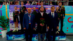 Церемония награждения. Пары. Финал Гран-при России по фигурному катанию среди юниоров 2025