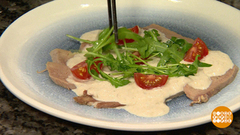 Еда навынос: салат — отдельно, соус — отдельно? Доброе утро. Фрагмент