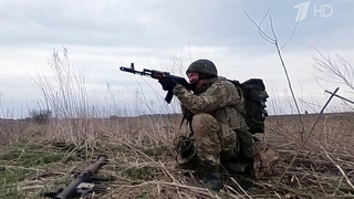 Российские бойцы оттачивают мастерство на учебных полигонах