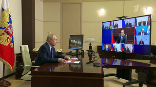 Владимир Путин обсудил с Совбезом борьбу с вовлечением молодежи в противоправную деятельность