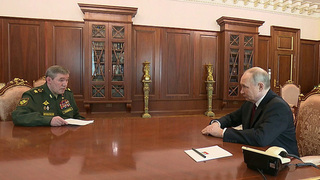 По приказу Владимира Путина боевые действия будут приостановлены