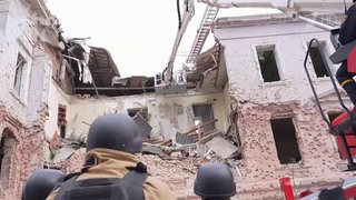 Украина пытается свалить ответственность на Россию за удар по сборищу военных в Сумах
