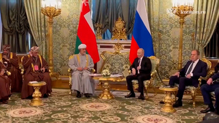 Путин начал переговоры с султаном Омана