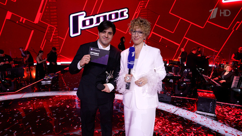 Победитель шоу «Голос» Давид Саникидзе получил сертификат на запись трека на лейбле VK Records