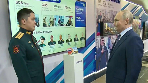 Владимир Путин в Музее Победы пообщался с Героем России Балданом Цыдыповым
