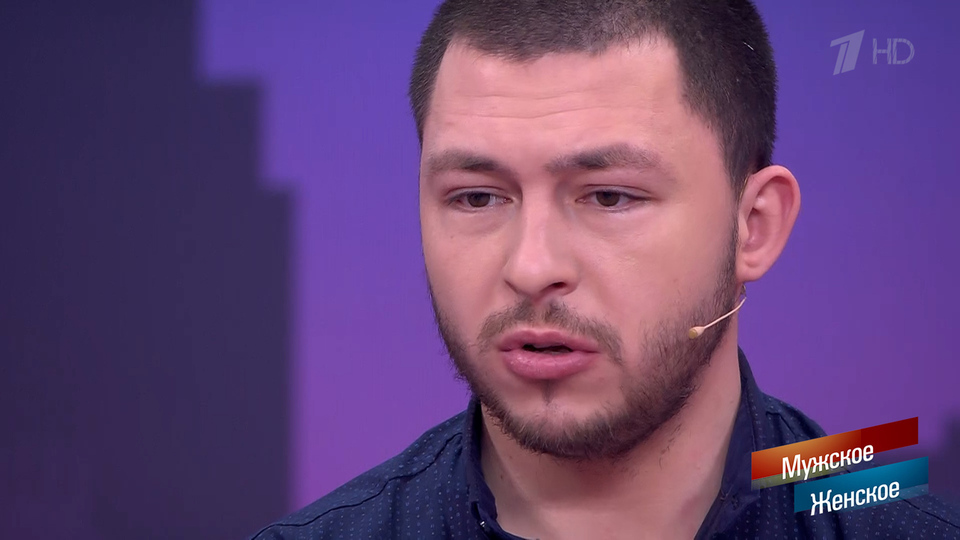 «Дети перепрыгивали через труп и шли в школу». Как живется челябинцам в аварийном жилье. Мужское / Женское. Фрагмент выпуска от 12.05.2025