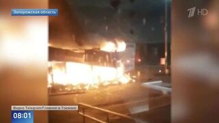 Появились кадры пожара на рынке в Токмаке после удара ВСУ