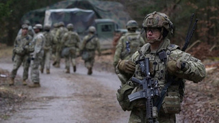 США готовят консультации о сокращении своего военного контингента в Европе