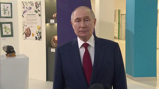 Россия готова работать с Украиной над меморандумом о будущем мирном договоре, заявил Владимир Путин