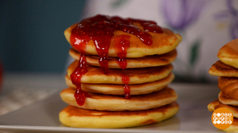 Творожные оладьи от Марии Суровой. Доброе утро. Фрагмент 