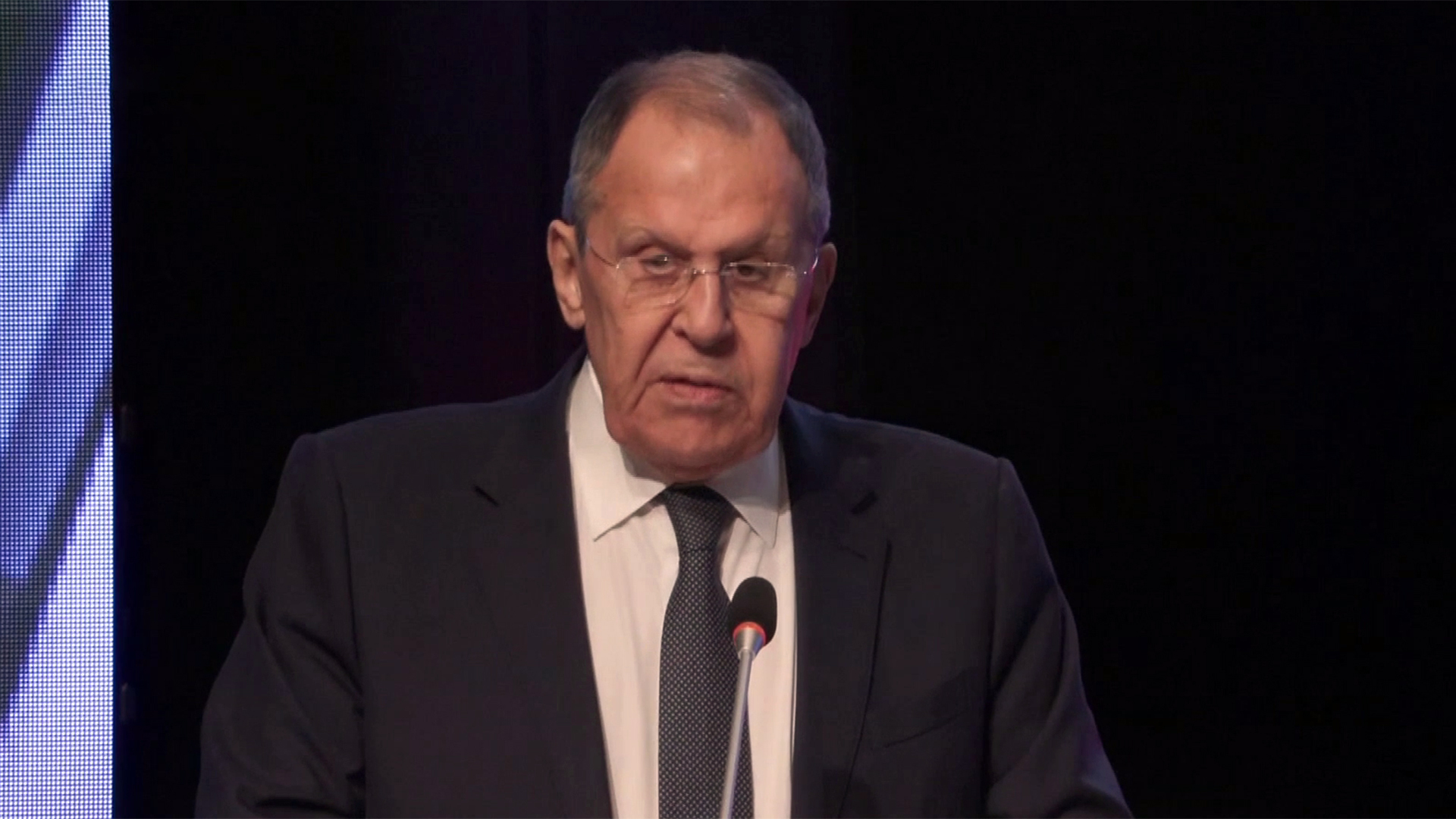 Лавров назвал отказ Европы от российского газа саморазрушением