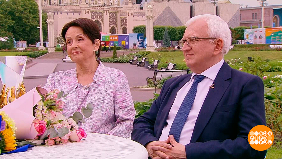Лауреаты премии «Призвание» Елена Байбарина и Сергей Куцев. Праздничный канал. Фрагмент выпуска от 12.06.2025