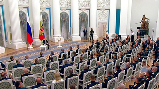Владимир Путин встретился в Кремле с участниками образовательной программы «Время героев»