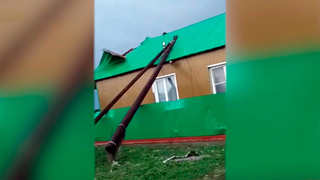 В Новосибирской области штормовой ветер оставил без электричества 13 населенных пунктов