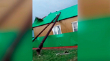 В Новосибирской области штормовой ветер оставил без электричества 13 населенных пунктов