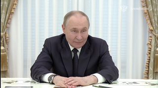 Путин: в старых учебниках истории не было правды о событиях в ВОВ