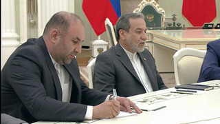 Владимир Путин в Кремле принял главу министра иностранных дел Ирана Аббаса Аракчи