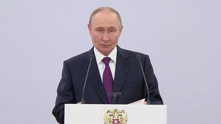 Владимир Путин проводит традиционную встречу с выпускниками военных вузов