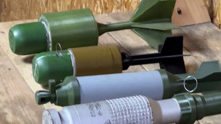 В лаборатории инженерно-саперного полка группировки войск «Запад» готовят все необходимое для фронта