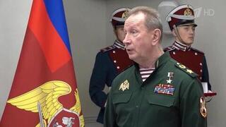 Директор Росгвардии вручил вдове Героя России Марата Тибилова ключи от новой квартиры