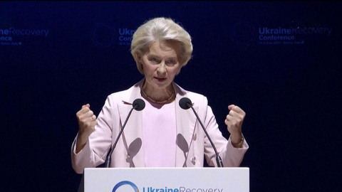 Европарламент отклонил вотум недоверия главе Еврокомиссии Урсуле фон дер Ляйен