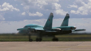 ОАК передала Министерству обороны России новую партию истребителей-бомбардировщиков Су-34