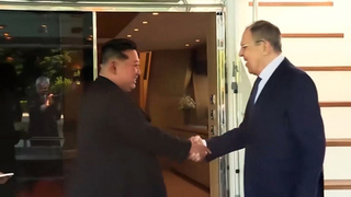 Ким Чен Ын встретился с Лавровым в Вонсане: видео
