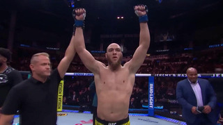 На поединок турнира UFC бразильский боец Вальтер Уокер вышел под песню «Матушка-земля»