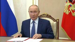 Владимир Путин провел совещание с постоянными участниками СБ России