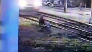 В сети обсуждают кадры невероятного спасения человека в Дербенте