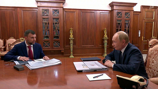 Владимир Путин принял в Кремле с докладом главу ДНР Дениса Пушилина