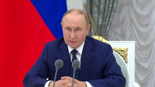 Владимир Путин провел совещание о подготовке к саммиту Россия-США на Аляске