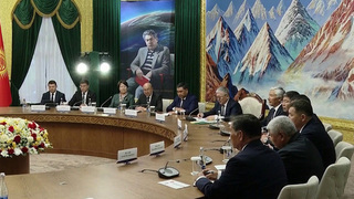 Российско-киргизские отношения сегодня в центре внимания в городе Чолпон-Ата
