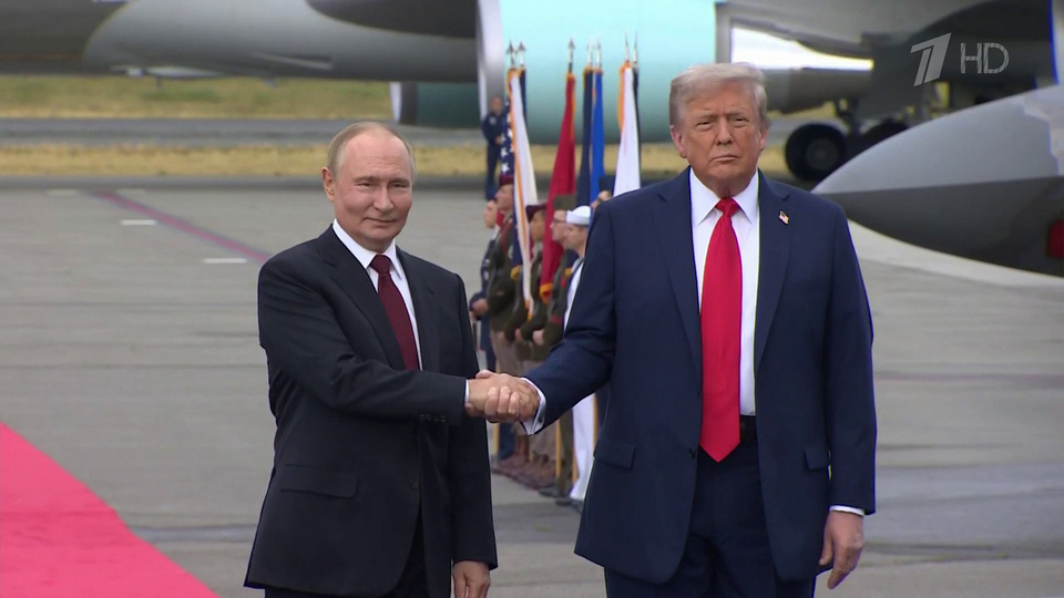 Путин — Трамп: подробности нового телефонного разговора после встречи президента США с Зеленским и его группой поддержки