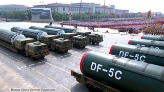 На военном параде в честь 80-летия победы Китай впервые показал стратегическую ядерную триаду