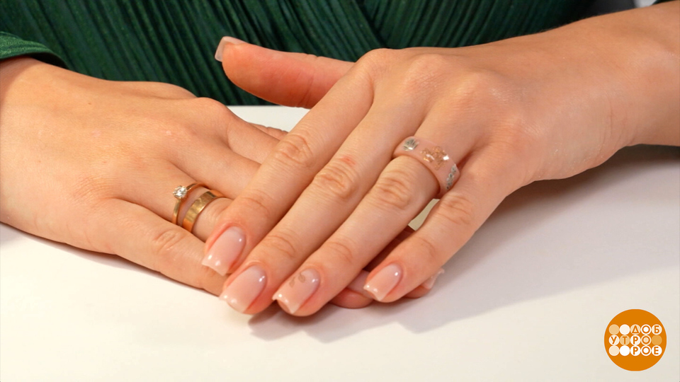Кольцо в цвет маникюра из полигеля: стильно-модно-молодежно. Доброе утро. Фрагмент выпуска от 05.09.2025