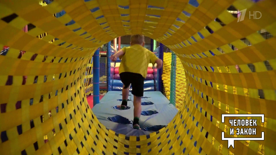 Опасный аттракцион. Человек и закон. Фрагмент выпуска от 12.09.2025