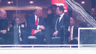 Дональд Трамп и Илон Маск встретились на церемонии прощания с Чарли Керком