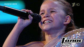 Мария Маркова-Бутырская. «Полет на дельтаплане»