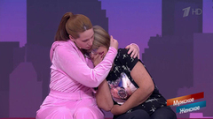 «Ты меня не слышишь! У вас со дня на день может не стать младшей сестры!» Жесткая отповедь Барановской отрезвила героиню. Мужское / Женское. Фрагмент 