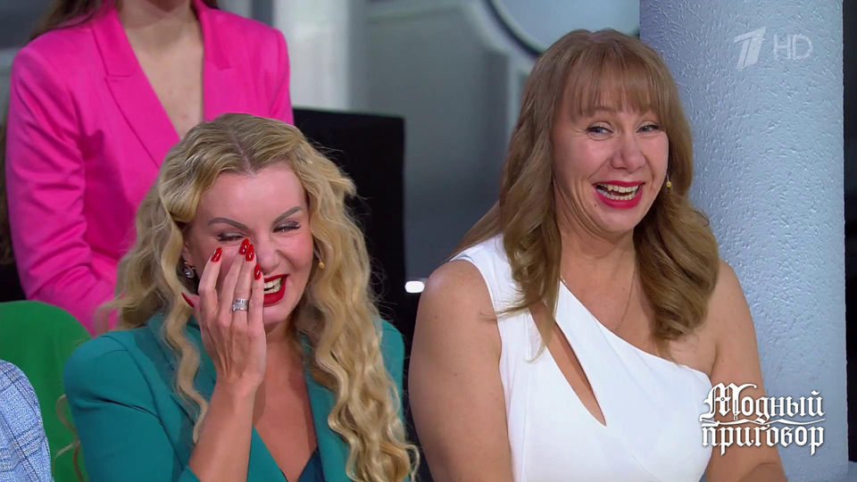 «Нет слов!» — Дочери расплакались, увидев маму в новом образе. Модный приговор. Фрагмент выпуска от 06.10.2025