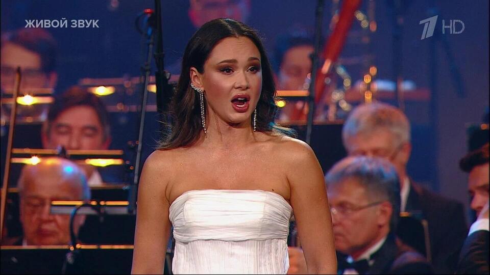 Аида Гарифуллина — ария Шемаханской царицы «Ответь мне, зоркое светило» из оперы «Золотой петушок». Гала-концерт Аиды Гарифуллиной в Большом театре. Фрагмент выпуска от 10.10.2025