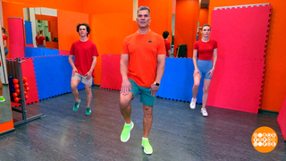 Фитнес-разминка: на месте шагом марш! Доброе утро. Фрагмент 