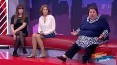 «Бабушка возомнила себя царицей двора!» Ведущих шокировали соседские разборки в студии. Мужское / Женское. Фрагмент 