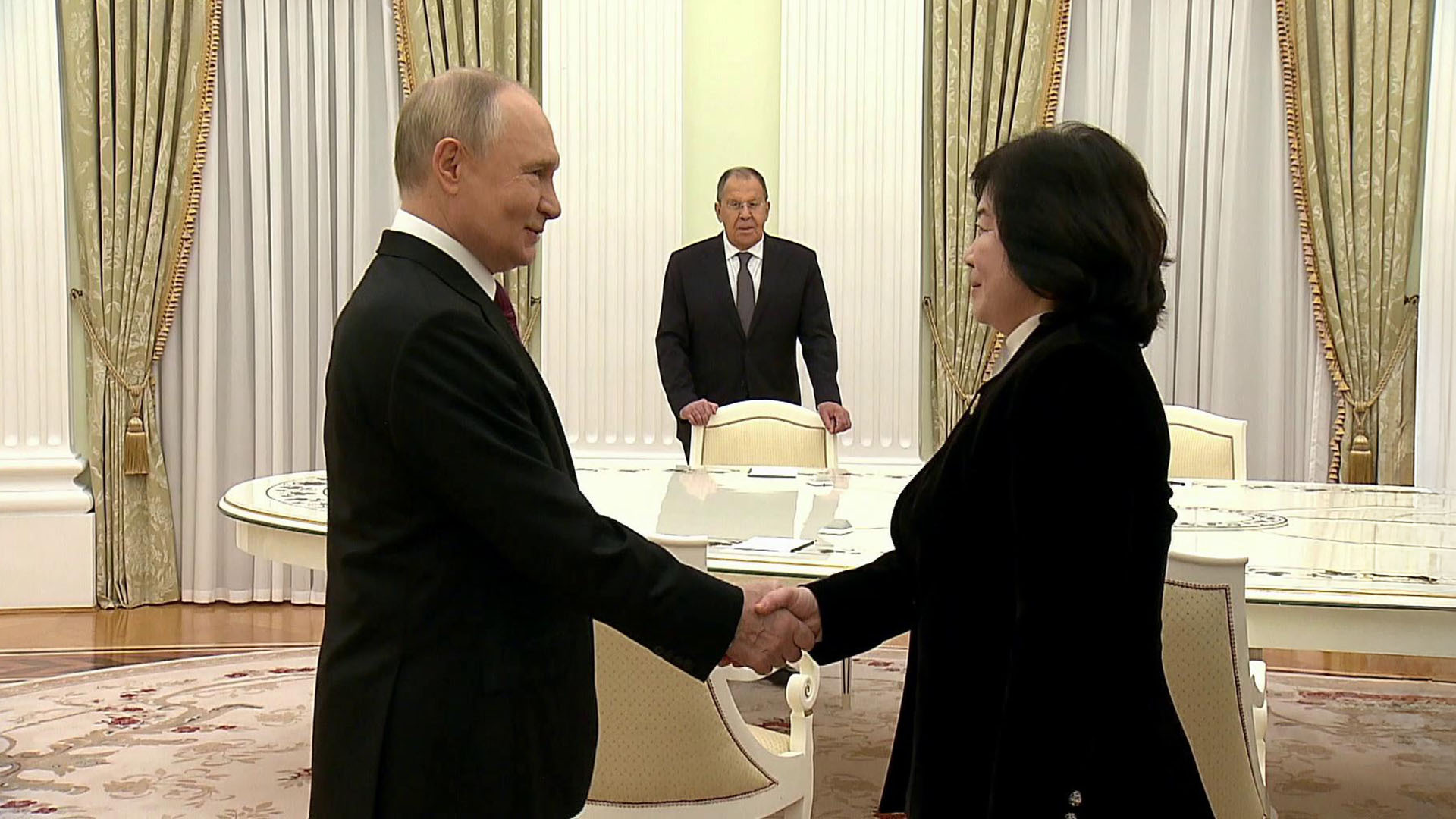 Путин поблагодарил КНДР за поддержку в зоне боевых действий