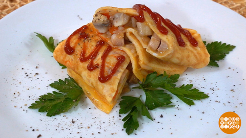 Готовим фаршированный омлет. Доброе утро. Фрагмент 