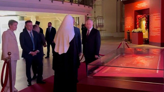 Владимир Путин посетил выставку «Православная Русь — к Дню народного единства»